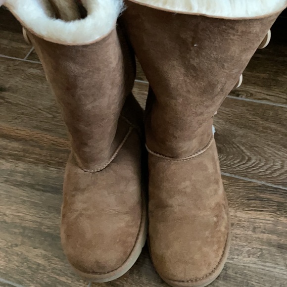 UGG Button Boots (Brand new) - Picture 2 of 5